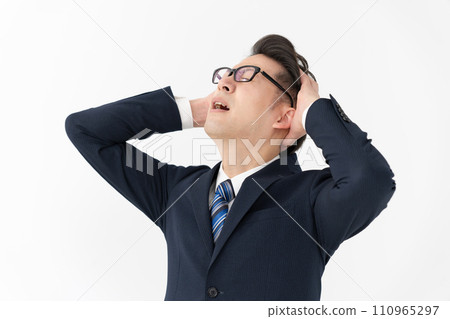 麻煩的商人與拿著他的頭 110965297