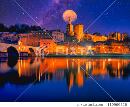 Beautiful sunset view of Avignon, a world heritage site Beautiful sunset view of Avignon, a world heritage site 110966826