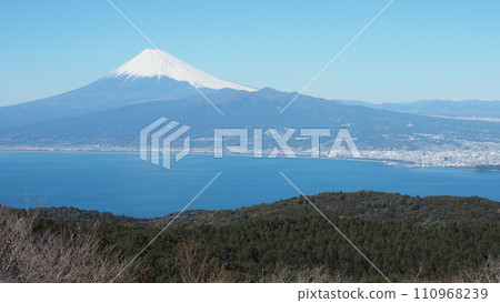 View of the Numazu/Mishima cityscape and Mt. Fuji from the Darumayama Plateau on the Izu Peninsula View of the Numazu/Mishima cityscape and Mt. Fuji from the Darumayama Plateau on the Izu Peninsula 110968239