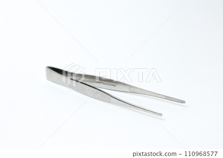 Tweezers, tools, tweezers, medical equipment, treatment, instruments, medical care, accessories, daily necessities, cleanliness, beauty, tools, hospitals Tweezers, tools, tweezers, medical equipment, treatment, instruments, medical care, accessories, daily necessities, cleanliness, beauty, tools, hospitals 110968577