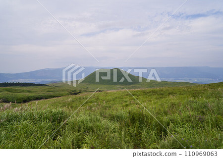 Kumamoto Prefecture: Yonezuka and Aso Somma 110969063