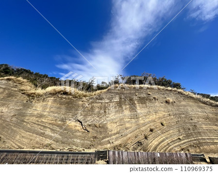 Izu Oshima stratigraphic precious section 110969375