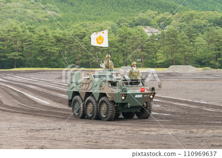 陸上自衛隊富士司令部司令官用82型指揮通訊車 陸上自衛隊富士司令部司令官用82型指揮通訊車 110969637