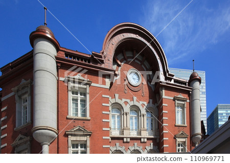 Tokyo Station renovated in 2013 110969771