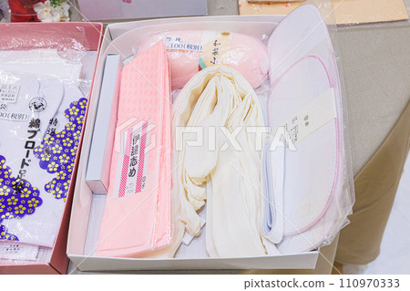Image of kimono sashes and obijime obiage kimono shops and kimono rentals 110970333