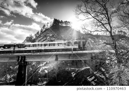 Tadami Line that runs through the mountains ~ Kiha 40 series Niigata color ~ Tadami Line that runs through the mountains ~ Kiha 40 series Niigata color ~ 110970463