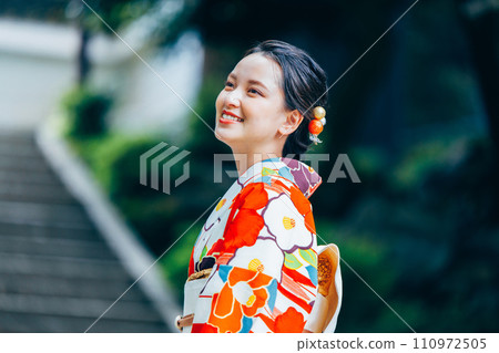 和服的女人去京都遊覽 和服的女人去京都遊覽 110972505
