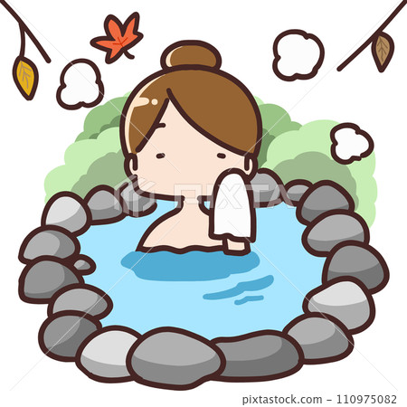 一個帶著髮髻的女人在溫泉（露天浴池）中放鬆 110975082