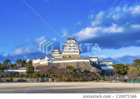 National Treasure Himeji Castle, Tower and Stone Wall, Himeji City, Hyogo Prefecture 110975166