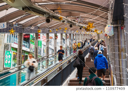 Hong Kong mid-level escalator Hong Kong mid-level escalator 110977409