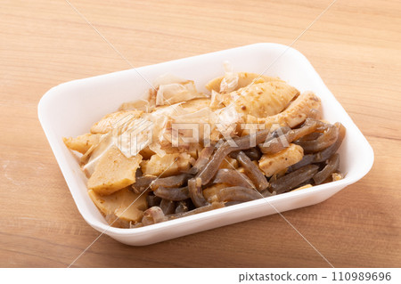 Bamboo shoot with Tosa Bamboo shoot with Tosa 110989696