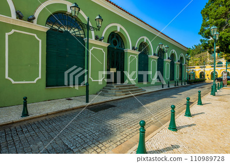 聖奧古斯丁廣場周圍的澳門城市景觀 聖奧古斯丁廣場周圍的澳門城市景觀 110989728