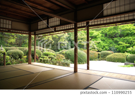 Visit Shisendo in spring 110990255