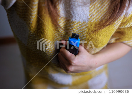 拿刀的女人(無臉) 拿刀的女人(無臉) 110990686