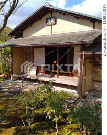 Winter tea room and garden, old townscape, winter castle town 110993810