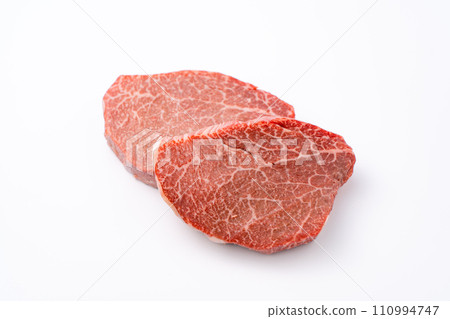生肉 牛排 牛肉 生肉 牛排 牛肉 110994747