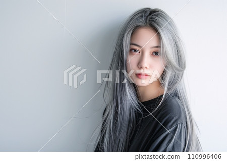 長髮女/銀色髮型“AI生成圖像” 110996406