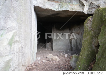 Kinobariyama area of Kamakura 110997235