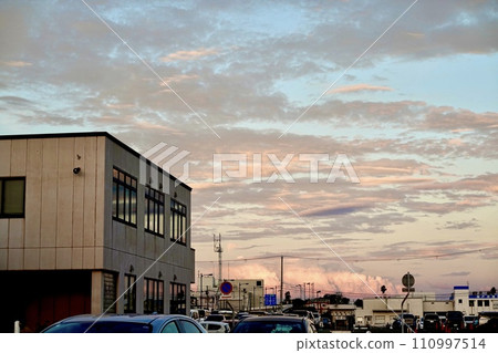 Scenery of Tarumi Fishing Port at dusk, Tarumi Ward, Kobe City 110997514