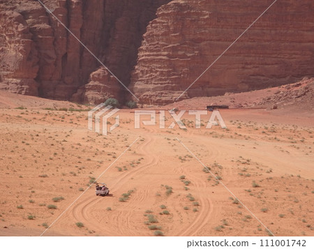 Wadi Rum Hazari Gorge, Jordan 111001742