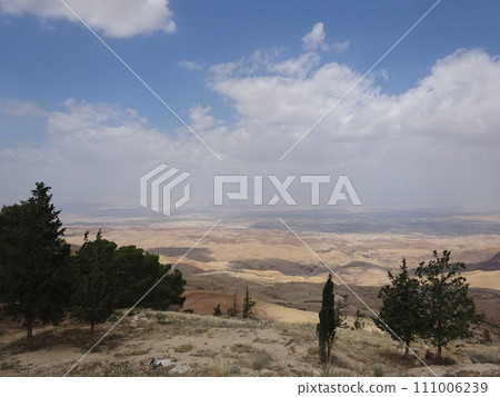 尼波山,摩西的應許之地,靠近約旦馬達巴 尼波山,摩西的應許之地,靠近約旦馬達巴 111006239