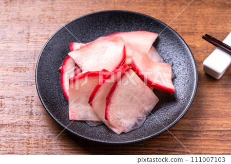 Pickled red turnip Pickled red turnip 111007103