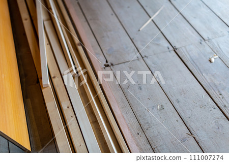 Old house renovation renovation 111007274