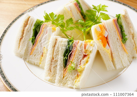Delicious mix sandwich Delicious mix sandwich 111007364