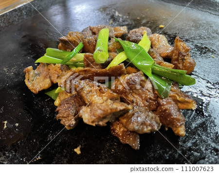 美味的鐵板燒牛筋 美味的鐵板燒牛筋 111007623