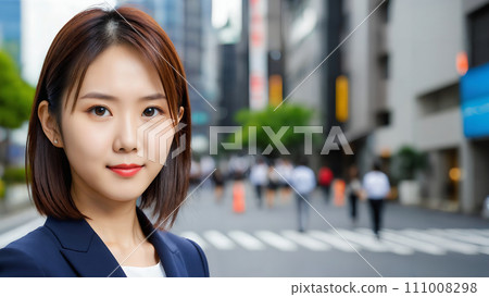 穿西裝的新畢業生女性員工 111008298