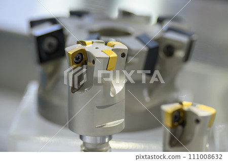 Close up the milling indexable tool. Close up the milling indexable tool. 111008632