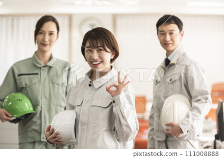 3 male and female engineers 111008888