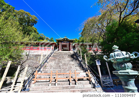 駿府久能山東照宮的庭院和景色,據說是德川家康的墳墓 駿府久能山東照宮的庭院和景色,據說是德川家康的墳墓 111009497