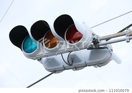Electric material multi-lens lens Light equipment for countermeasures against the setting sun Electric material multi-lens lens Light equipment for countermeasures against the setting sun 111010079