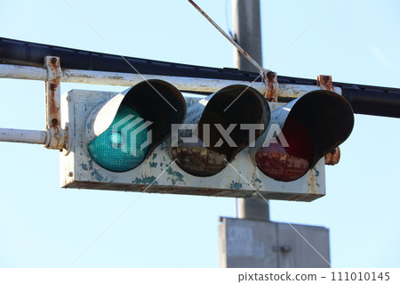 小糸方型250mm交通號誌燈銘牌代 小糸方型250mm交通號誌燈銘牌代 111010145