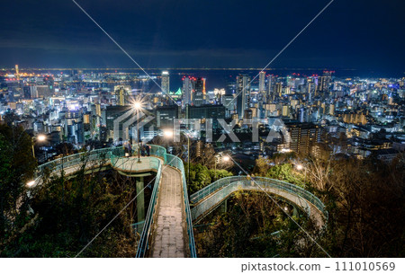 Night view of Kobe from the pedestrian bridge 111010569