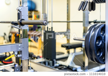 臥推力量架訓練機運動俱樂部健身房形象 111014010