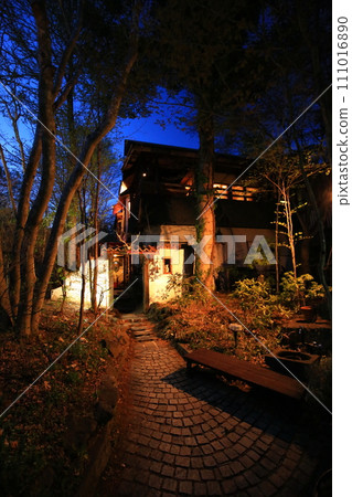 晚上去的森林餐廳(日本山梨縣北斗市) 晚上去的森林餐廳(日本山梨縣北斗市) 111016890