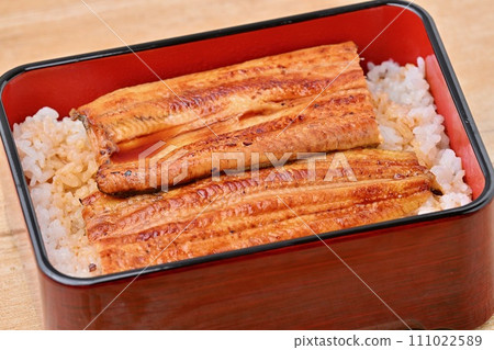 Unaju, eel ju, Japanese food, eel dishes, eel dishes. Heavy box. Grilled eel, kabayaki, and kabayaki from Lake Hamana. 111022589