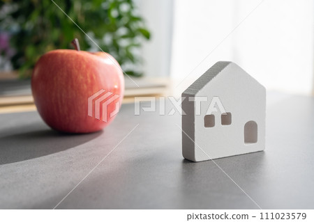 apple, apples, home 111023579