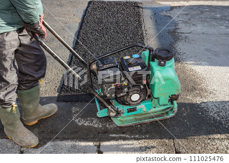 道路建設、瀝青路面修復工程、壓實工程 111025476