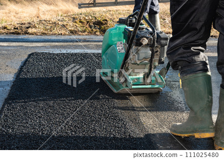 道路建設、瀝青路面修復工程、壓實工程 111025480