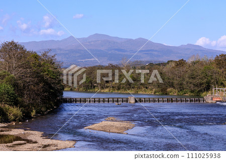 Shiraoi Town, Hokkaido, Shikibu River and Mt. Horohoro [October] 111025938