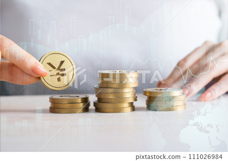 Yen currency image (gold coin) Yen currency image (gold coin) 111026984