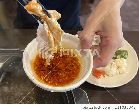 吃涮涮鍋的女人 吃涮涮鍋的女人 111030342