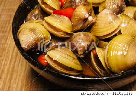 Taiwanese traditional side dish: salty clams Taiwanese traditional side dish: salty clams 111031183