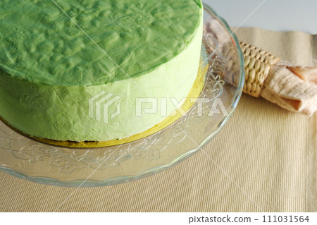 Enigmatic Emerald 111031564