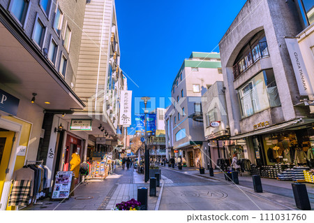 日本橫濱城市景觀 橫濱受歡迎的購物街元町等景觀。 日本橫濱城市景觀 橫濱受歡迎的購物街元町等景觀。 111031760