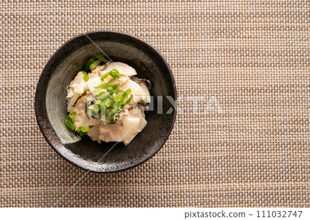 Japanese-style radish salad with tuna mayo Japanese-style radish salad with tuna mayo 111032747