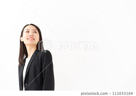 年輕的女商人，20 多歲的女人，轉身 111033184